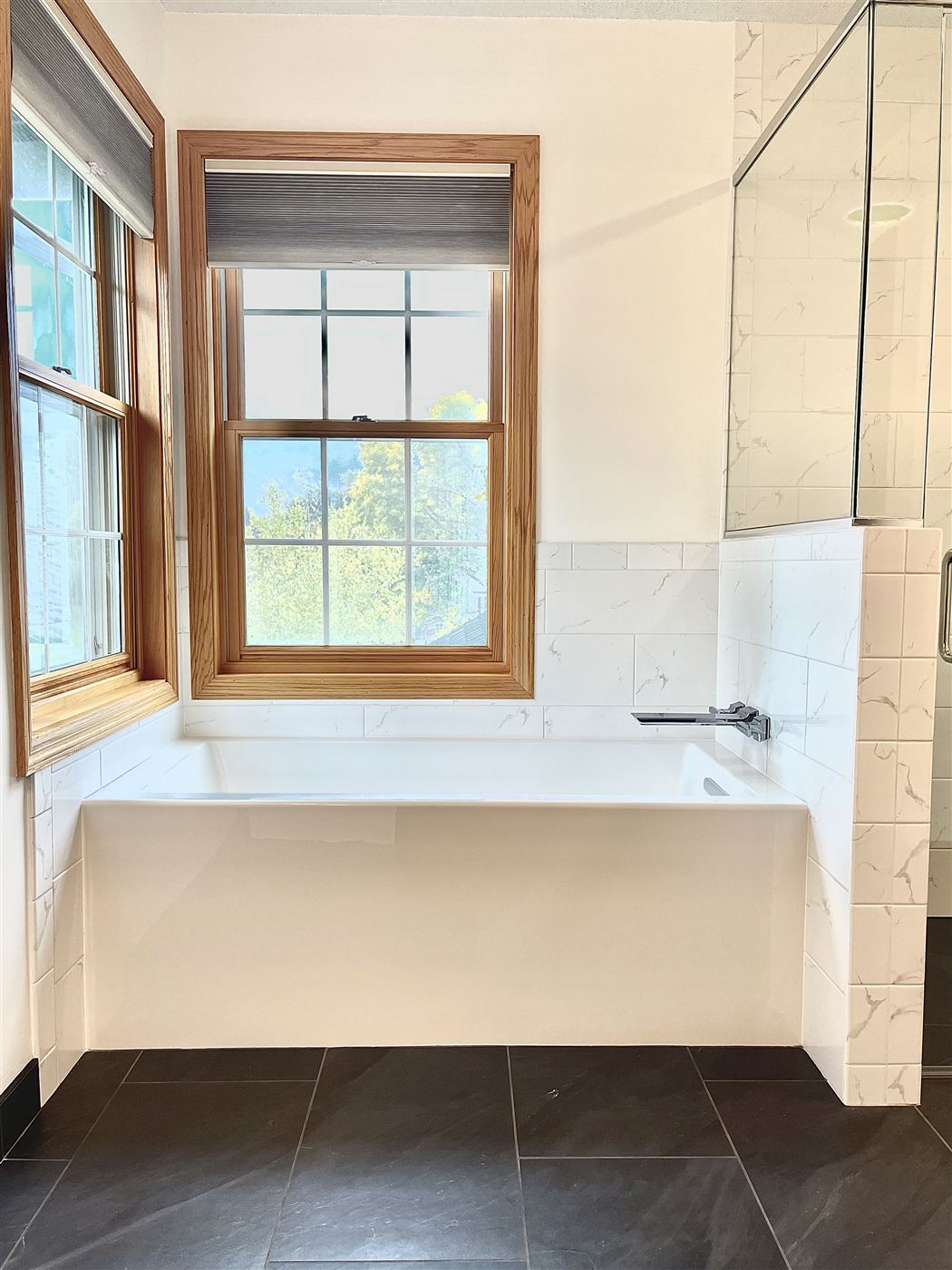 Bathtub and shower combo